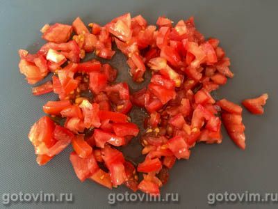 Ржаные макароны с помидорами, укропом и плавленым сыром, Шаг 01