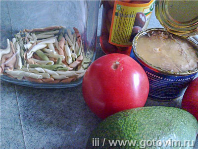 Макаронный салат с авокадо и горбушей, Шаг 01