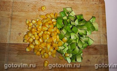 Овощной салат с авокадо, манго и кукурузой, Шаг 02
