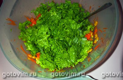 Овощной салат с авокадо, манго и кукурузой, Шаг 04