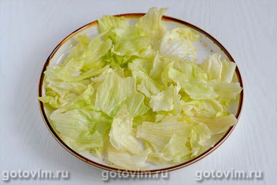 Салат с жареной куриной грудкой, помидорами черри и перепелиными яйцами, Шаг 01
