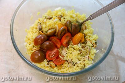 Салат с мидиями, помидорами и рисом, Шаг 06