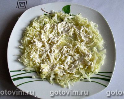 Слоеный салат из свеклы, морской капусты и шпрот, Шаг 05