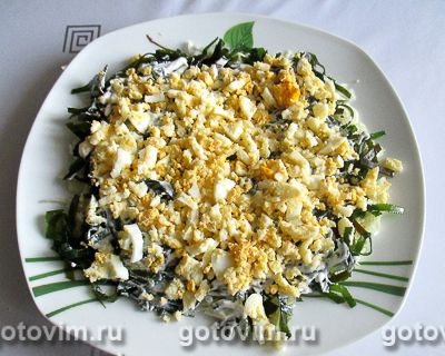Слоеный салат из свеклы, морской капусты и шпрот, Шаг 07