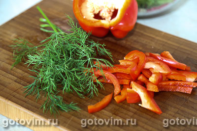 Овощной салат с печенью трески по-мурмански и сухариками, Шаг 02