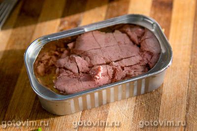Салат из печени трески с яйцом и огурцом, Шаг 06