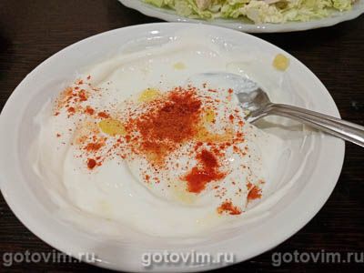 Салат из пекинской капусты с куриной грудкой, сыром и помидорами , Шаг 06