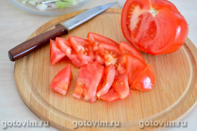 Салат с сельдереем, помидорами и красным луком, Шаг 03