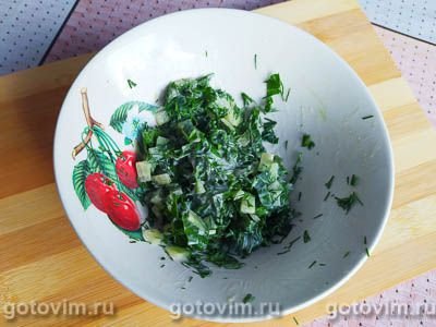 Слоеный салат со слабосоленой семгой, яйцом и сыром, Шаг 06