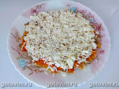 Слоеный салат со свининой, свеклой и сыром, Шаг 05