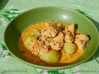 Семга в сливочном соусе с икрой