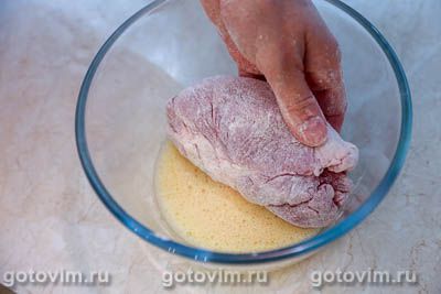 Моравский шницель из свинины с начинкой из омлета, Шаг 09