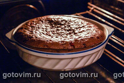 Шоколадный пирог с брусникой, Шаг 06