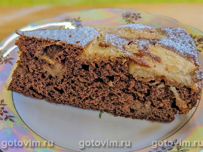 Шоколадно-медовый пирог с грушами. Фотография рецепта