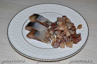 Шведский салат из свеклы с соленой сельдью, Шаг 03