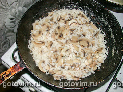 Сиг, фаршированный рисом и грибами, Шаг 04