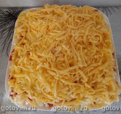 Слоеный салат «Нежная курочка» с сыром, кукурузой и помидорами, Шаг 10