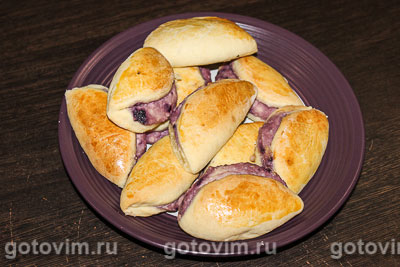 Сочни с творогом и черникой. Фото-рецепт