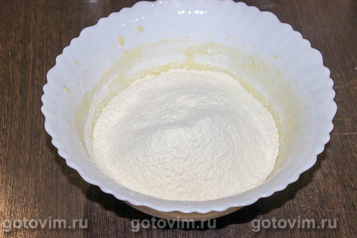     ,  02