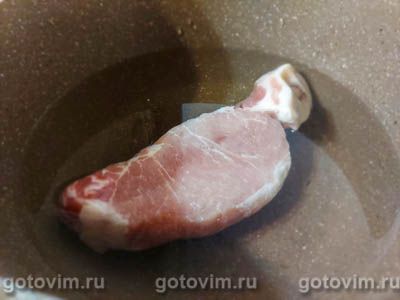 Солянка со свининой, колбасой и маслинами, Шаг 01