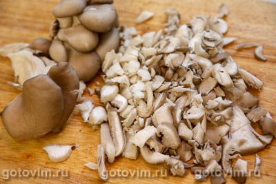 Макароны в сливочном соусе с грибами и сыром дор блю, Шаг 03