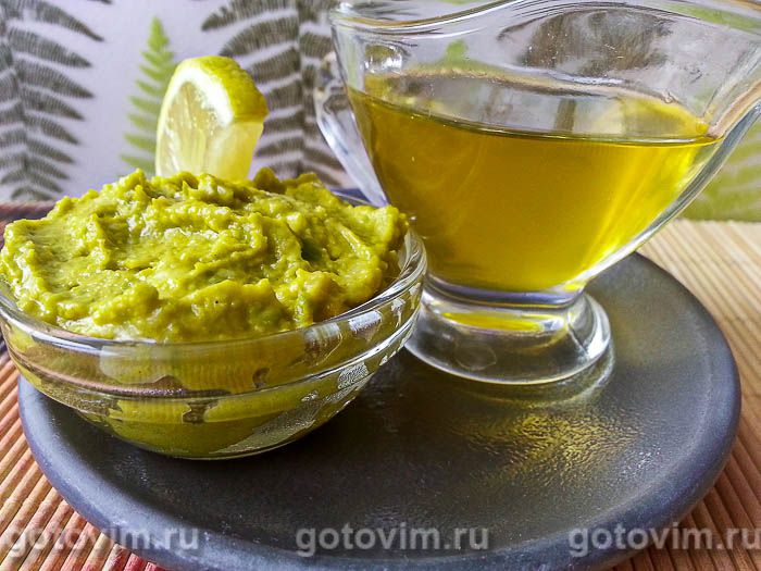 Соус из авокадо с куркумой. Фотография рецепта