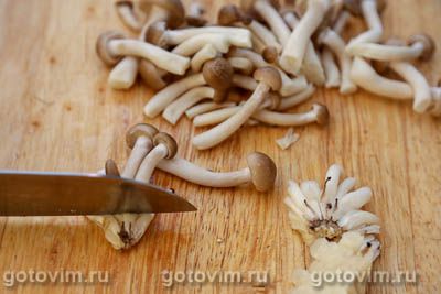 Спагетти со спаржей и грибами шимеджи, Шаг 02
