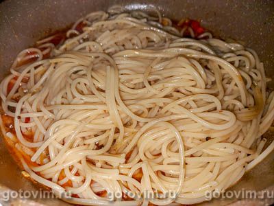 Спагетти с болгарским перцем и креветками в чесночном масле, Шаг 04