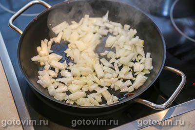 Спагетти с грибами вешенками и сосисками, Шаг 05