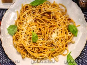 Спагетти с соусом песто россо