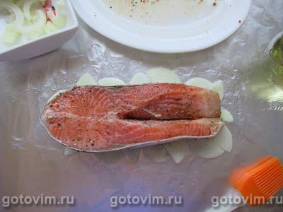 Стейк семги в фольге (с помидорами и сыром), Шаг 04