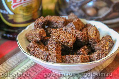 Сухарики с паприкой и чесночным порошком