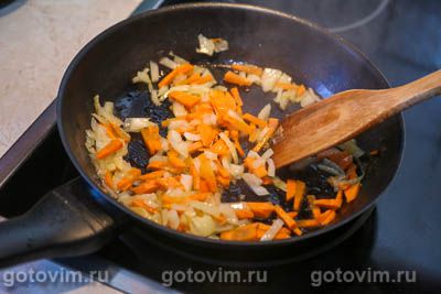 Суп из бараньих ребрышек с картошкой, кале и грибами, Шаг 04