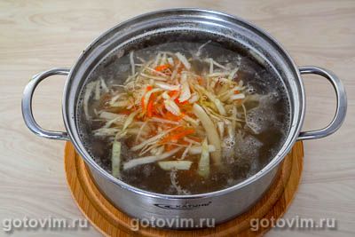 Фасолевый суп с квашеной капустой и мясом, Шаг 07