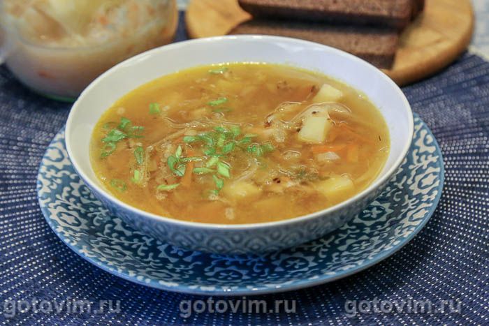 Суп гороховый с квашеной капустой. Фотография рецепта