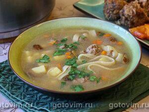 Грибной суп с фрикадельками и лапшой для лагмана