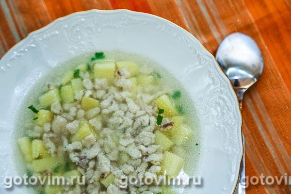 Суп с грибными клецками (нокедли). Фотография рецепта