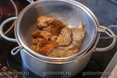 Суп из замороженных грибов с мучной подбойкой, Шаг 01
