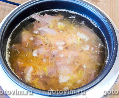 Суп из индейки с лапшой и сельдереем в мультиварке, Шаг 04