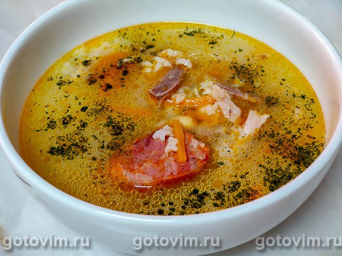 Канжа - португальский куриный суп с рисом и колбасой чоризо. Фотография рецепта