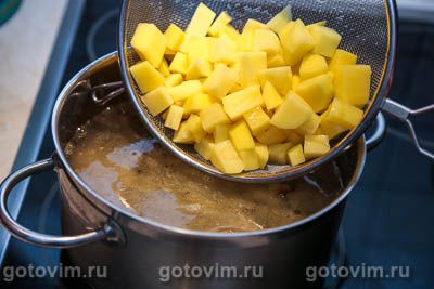 Суп из говядины с картофелем и брынзой, Шаг 02