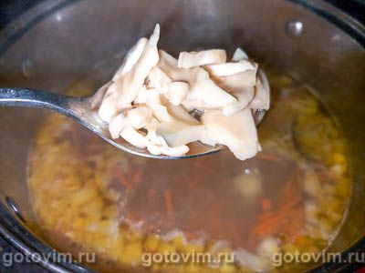 Картофельный суп с консервированными шампиньонами, Шаг 05