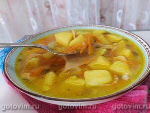 Картофельный суп с консервированными шампиньонами