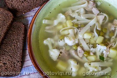 Куриный суп с цветной капустой, зеленым горошком и лапшой для лагмана . Фото-рецепт