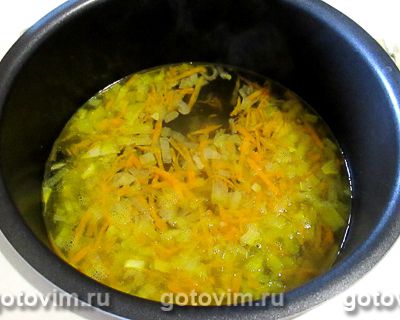 Суп с куриными фрикадельками и клёцками в мультиварке, Шаг 06