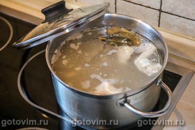 Куриный суп с кабачками и макаронами, Шаг 01