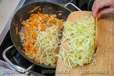 Куриный суп с кабачками и макаронами, Шаг 03