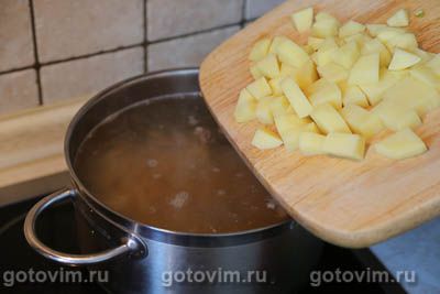 Суп из свинины с нутом и рукколой, Шаг 03