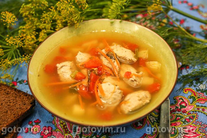 Суп с рыбными фрикадельками. Фотография рецепта