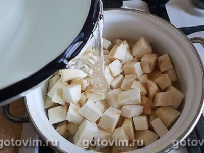 Овощной суп с сельдереем и зеленым горошком, Шаг 03
